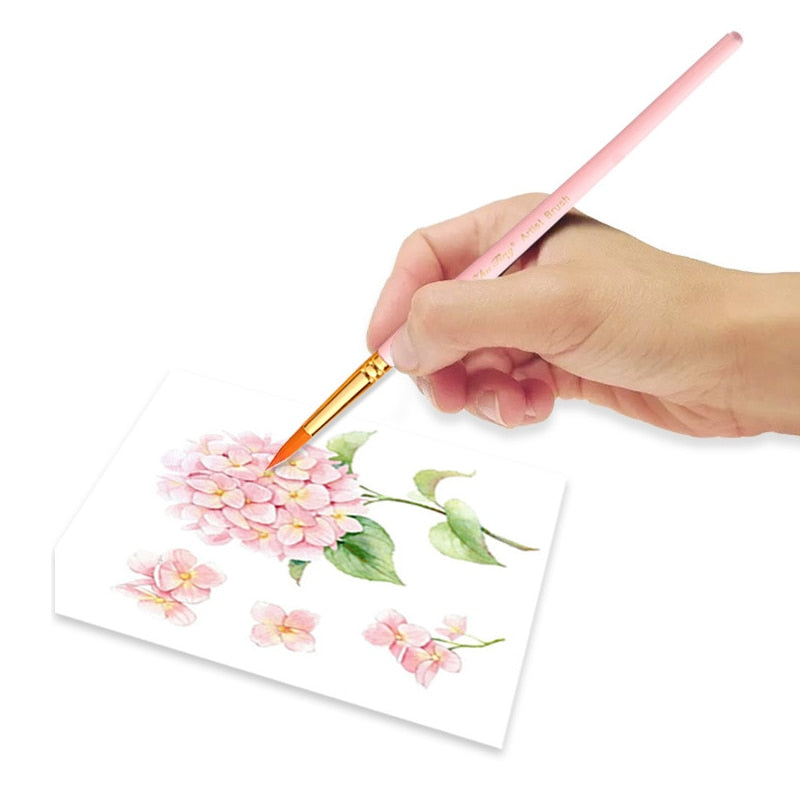 A flower being painted using one of the Dainayw assorted nylon paintbrushes - Stationery Island 